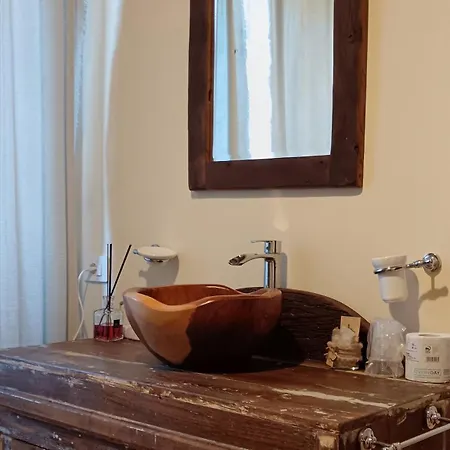Il Palazzo Del Cardinale Bed and Breakfast Μονταλτσίνο
