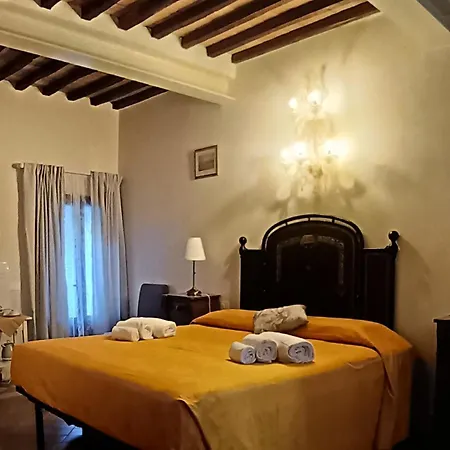 Il Palazzo Del Cardinale Alojamento de Acomodação e Pequeno-almoço Montalcino
